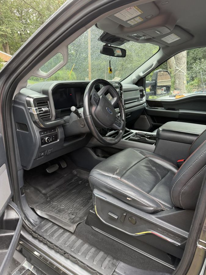 The same floor after a Premium Interior Detail
